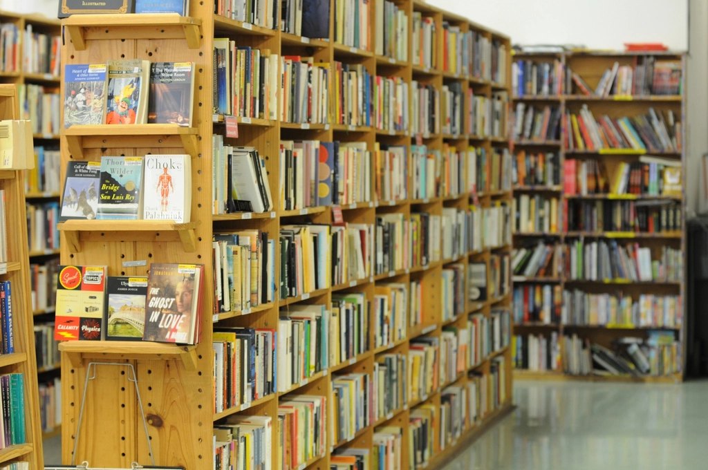 Bookshelf shop
